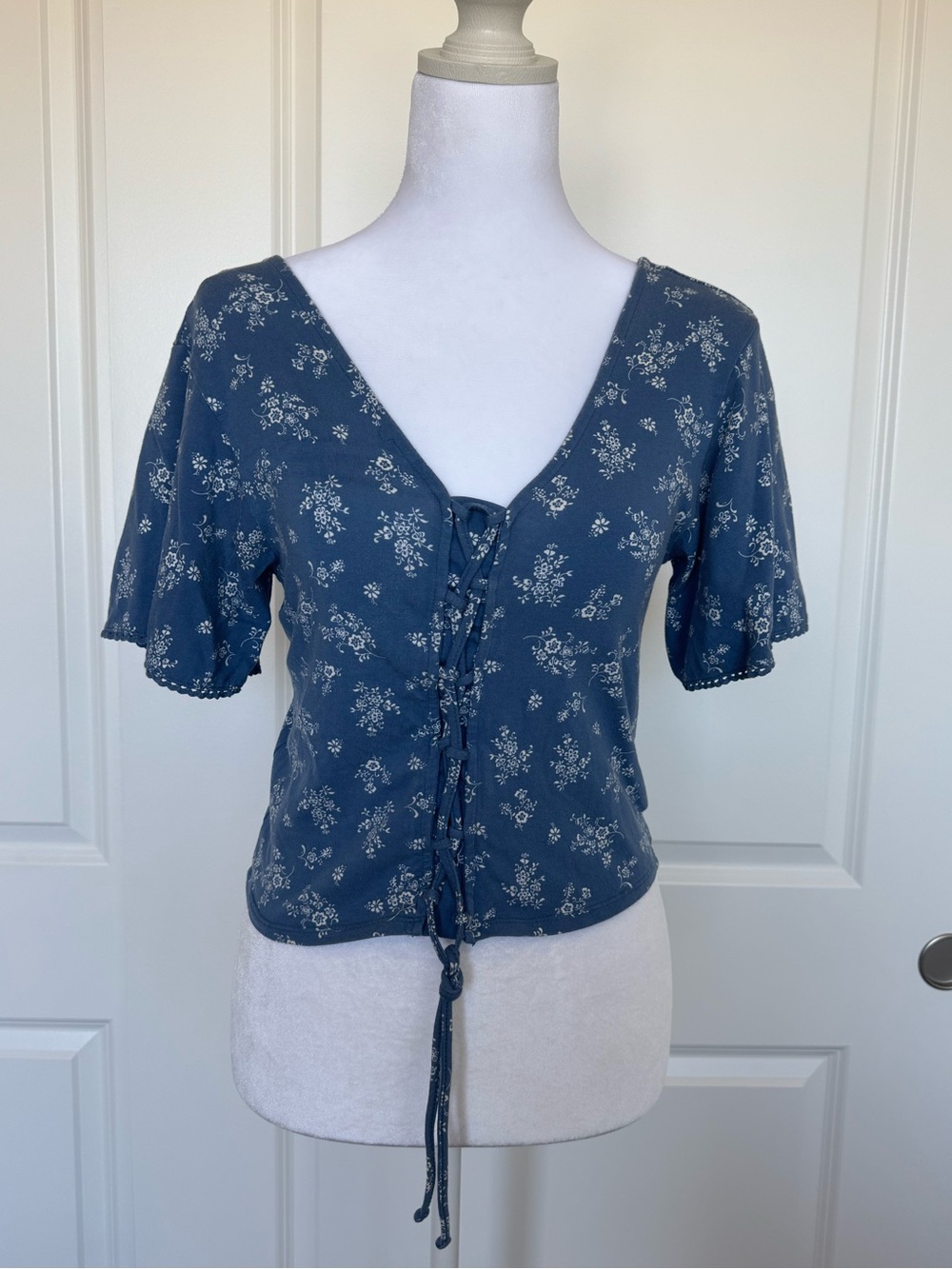 Blue Floral crop top